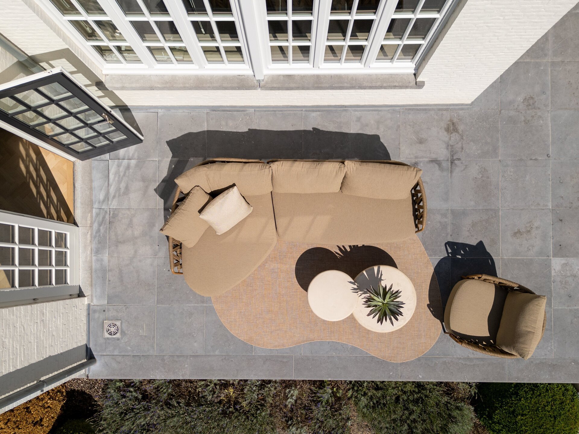 Biarritz chaise longue set with Hampton tables 05 - drone
