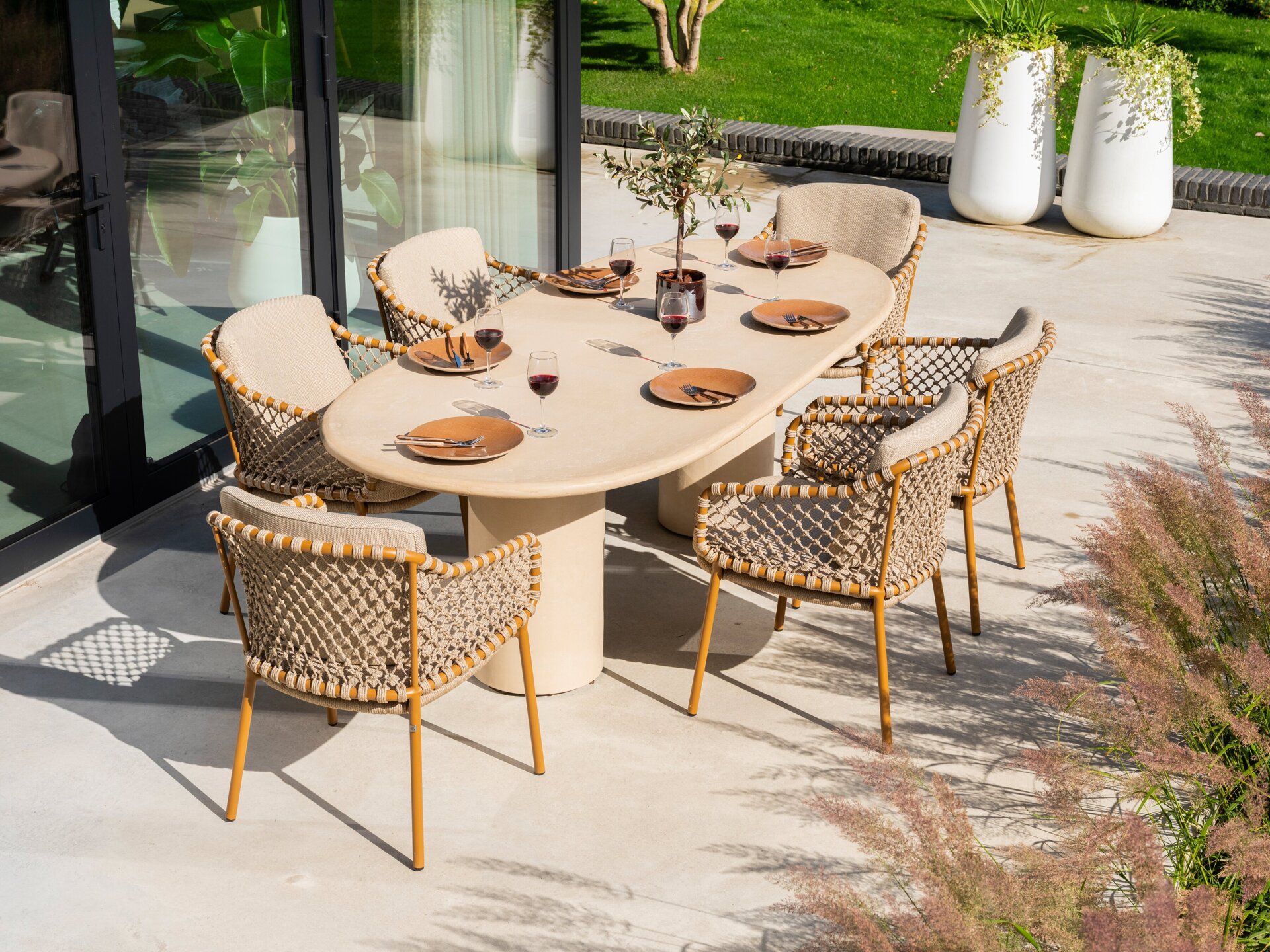 Martinique dining set with Hampton table 01 (2)