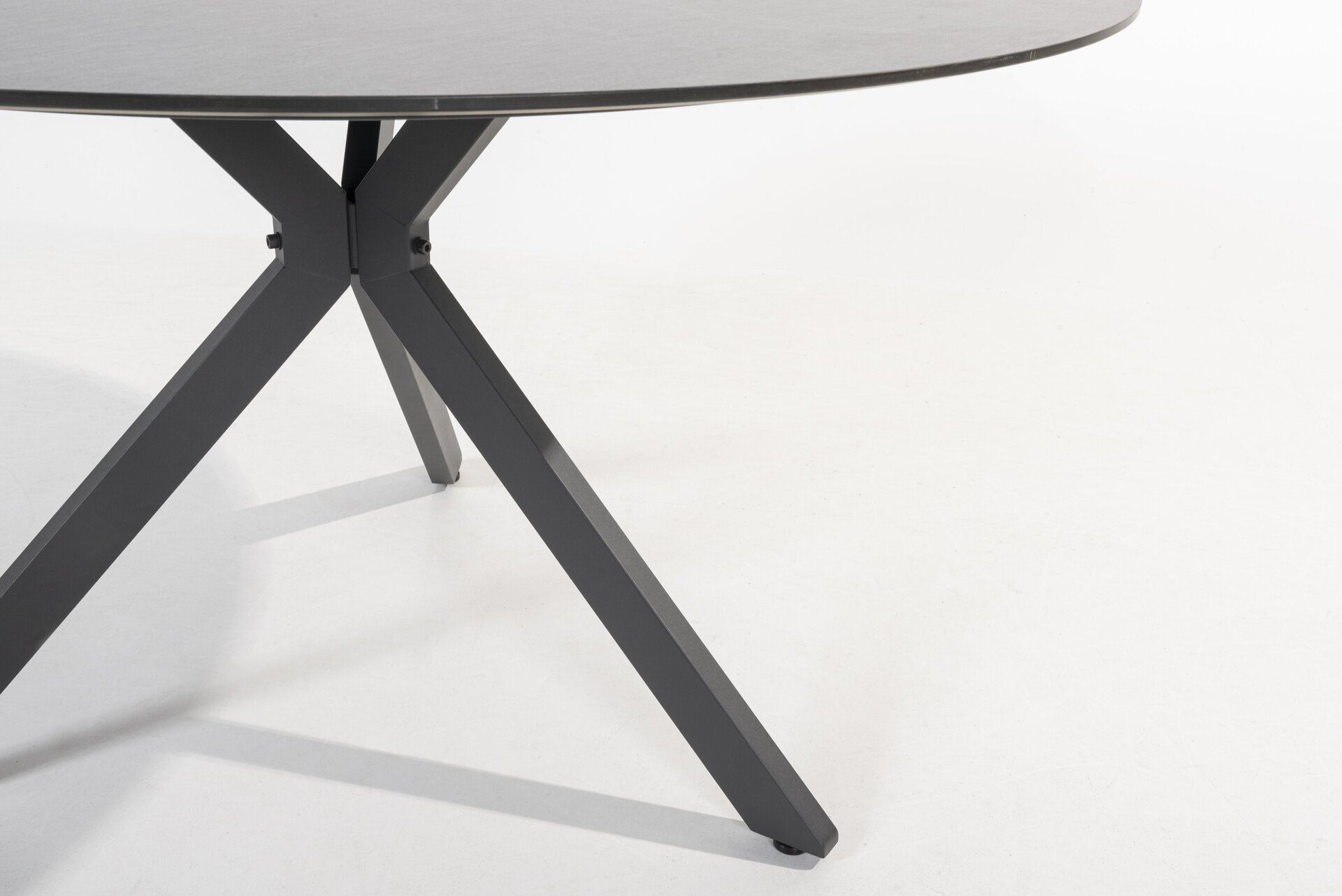 Locarno dining table 130cm HPL Slate anthracite detail _ 01.jpg