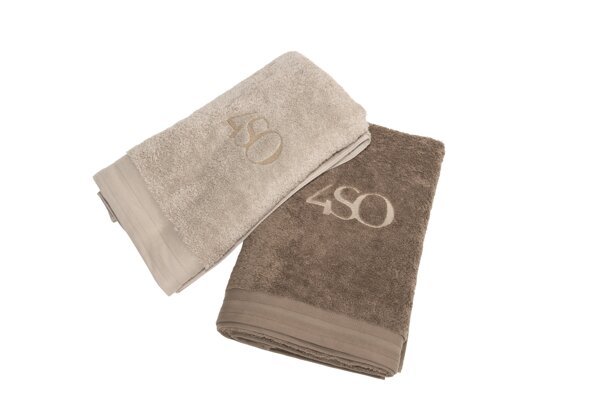 70002-70003_ Towels 180x100cm Sand and Taupe 02.jpg
